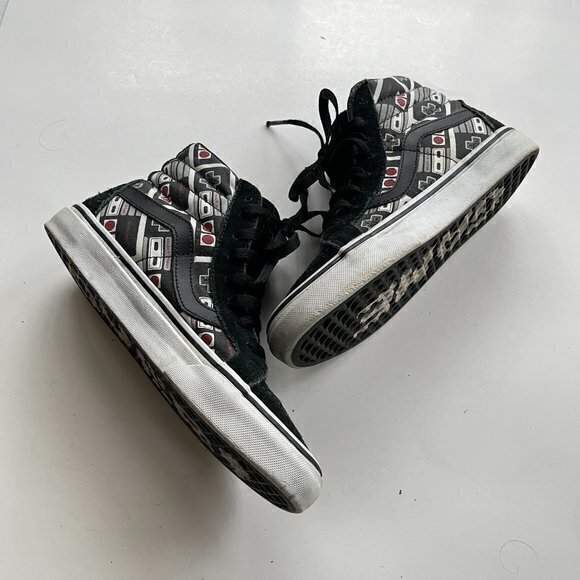 Vans‎ Shoes Vans X Nintendo Sk8 Hi Nes Controller All Over Print Game Over 5.5 - Picture 4 of 8